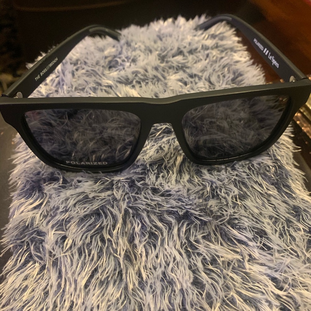 New in case Le SpecsThe Boss In Matte Black Polarized lenses New in case